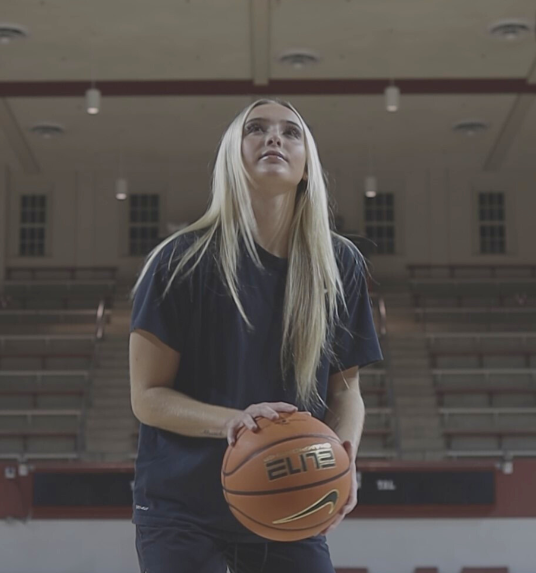 Chloe_on_court_1.png